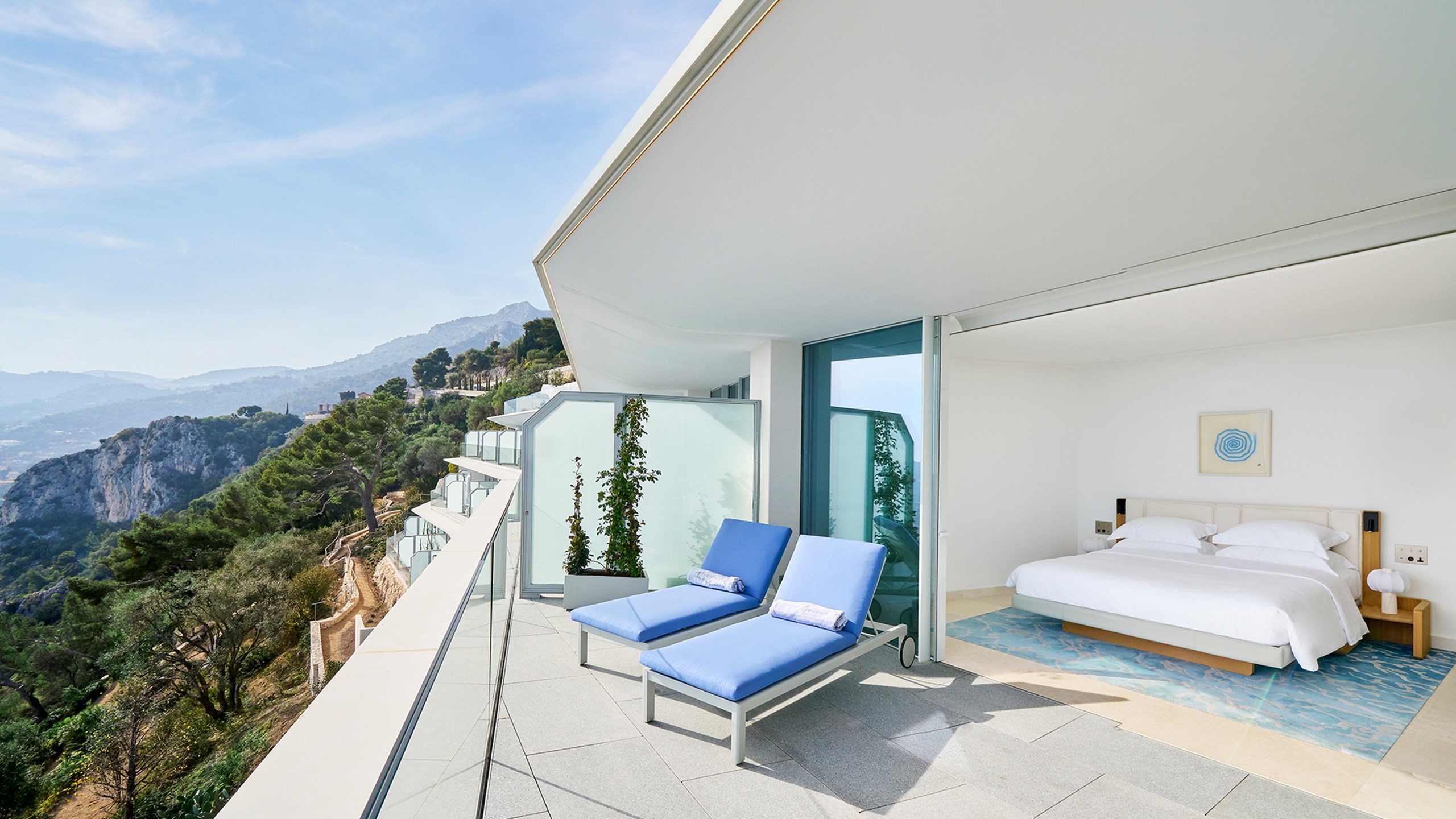 Grand Corniche Room - terrace and bedroom